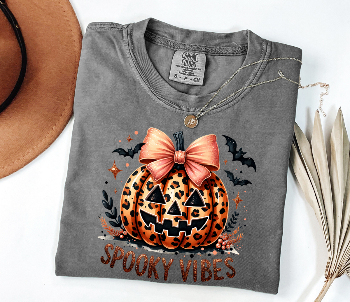 Spooky Vibes Pumpkin - Pepper T-Shirt